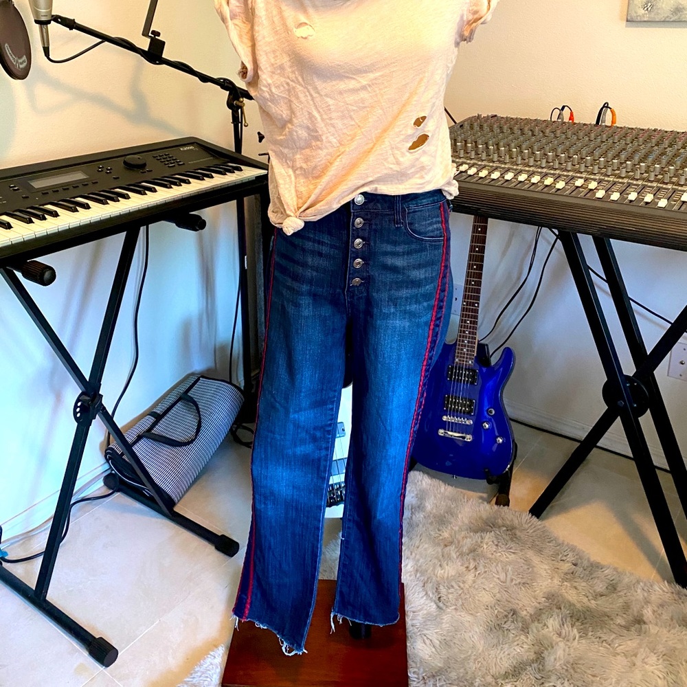 Crop Flare Fit, button fly, like new!!